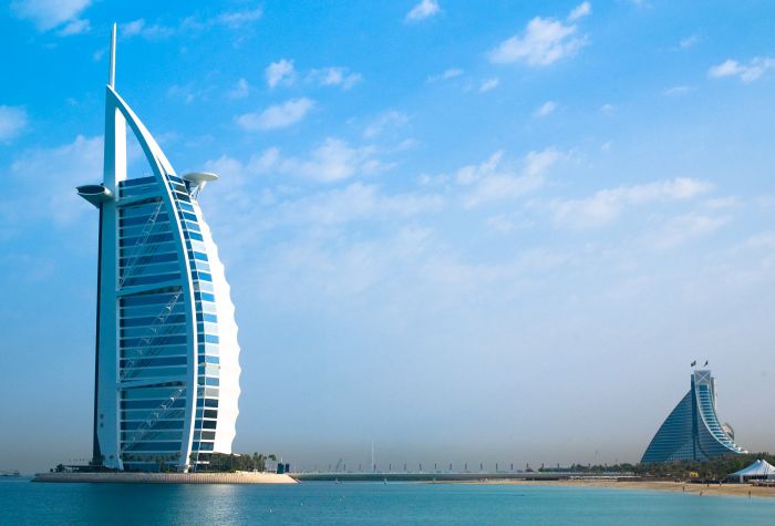 Картинка Дубай, фото отелей Бурдж аль-Араб и Джумейра-Бич-отель