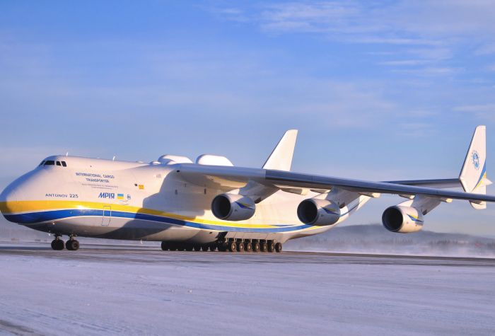 Картинка большой самолет Ан-225 Казак Cossack Мрия, Антонов