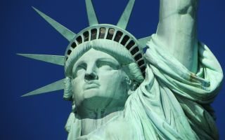 статуя Свободы в Нью Йорк фото